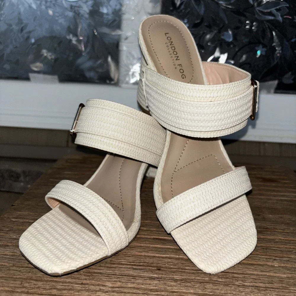 London Fog Cream Vaeda Sandals Womens 7.5 M Chunky Round Heel Buckle Square Toe